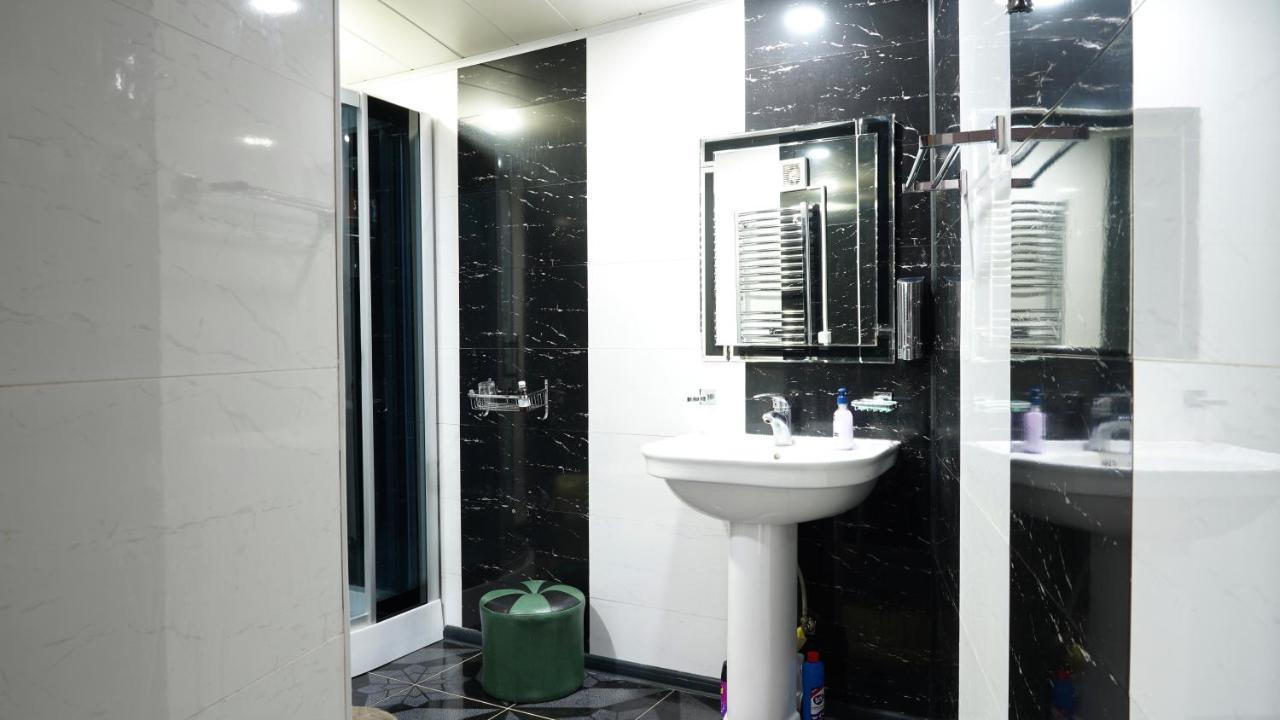 Apartment Shafi 8 Tbilisi Zewnętrze zdjęcie